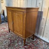 Buffet à hauteur d'appuis de style anglais