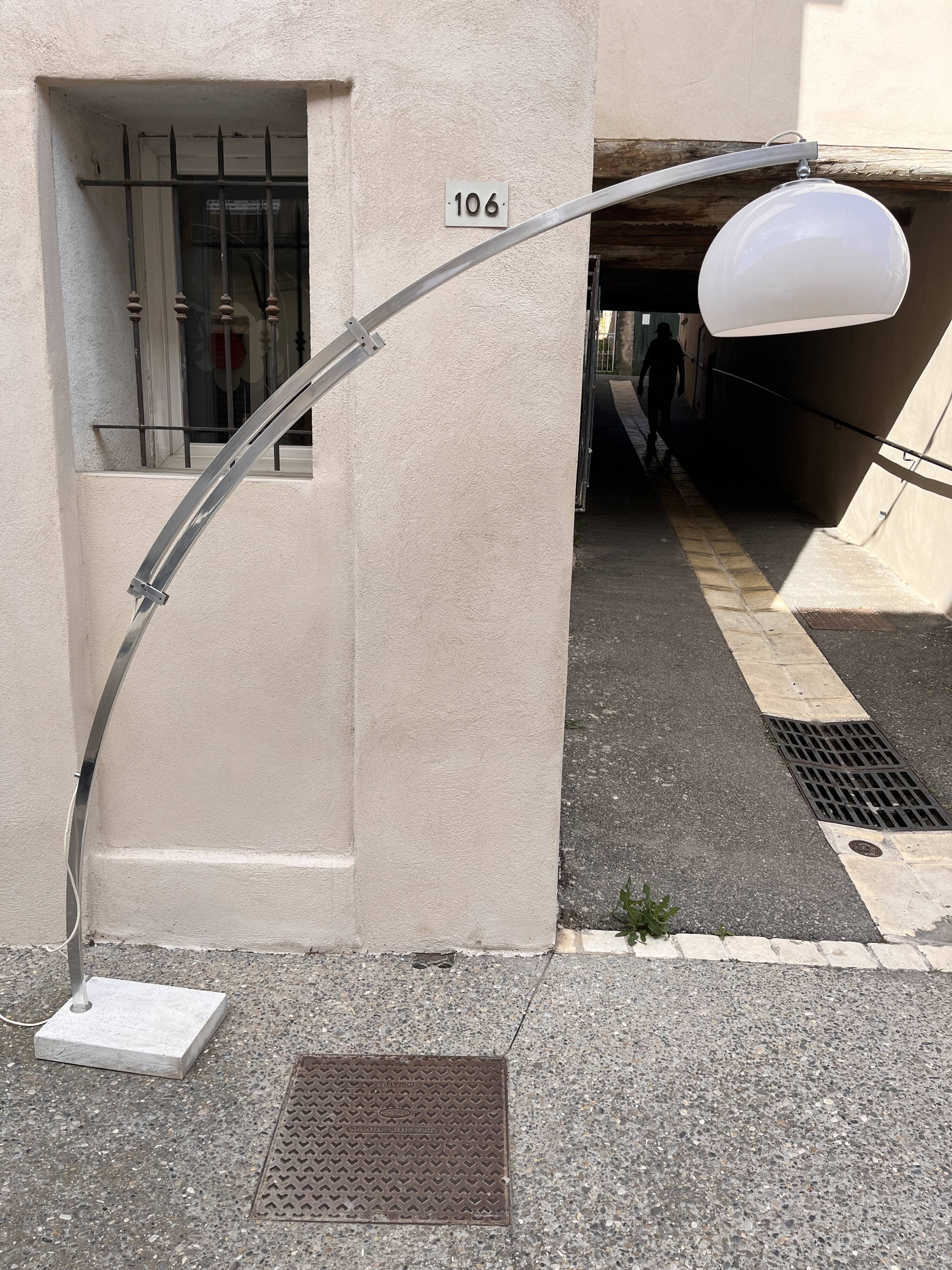 arc floor lamp 1970s design