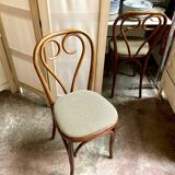 Heart bistro chair in beech and green wool
