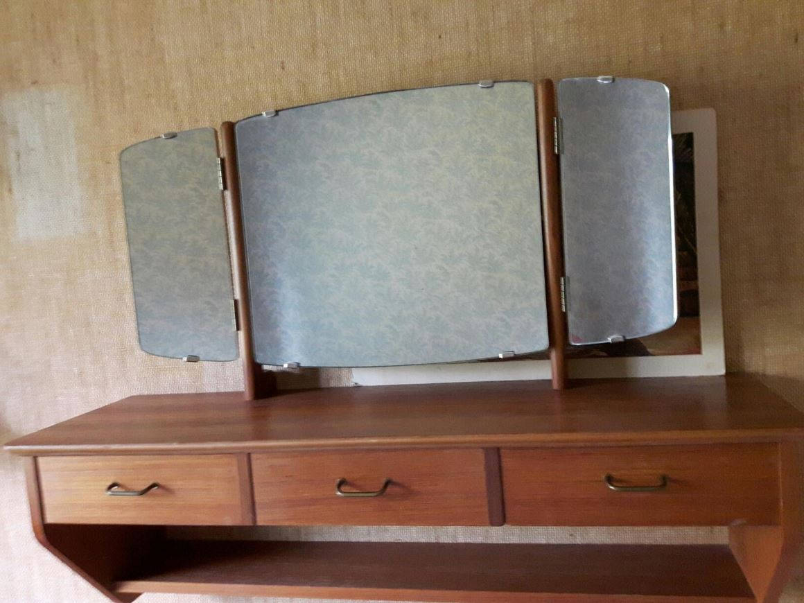 Coiffeuse scandinave