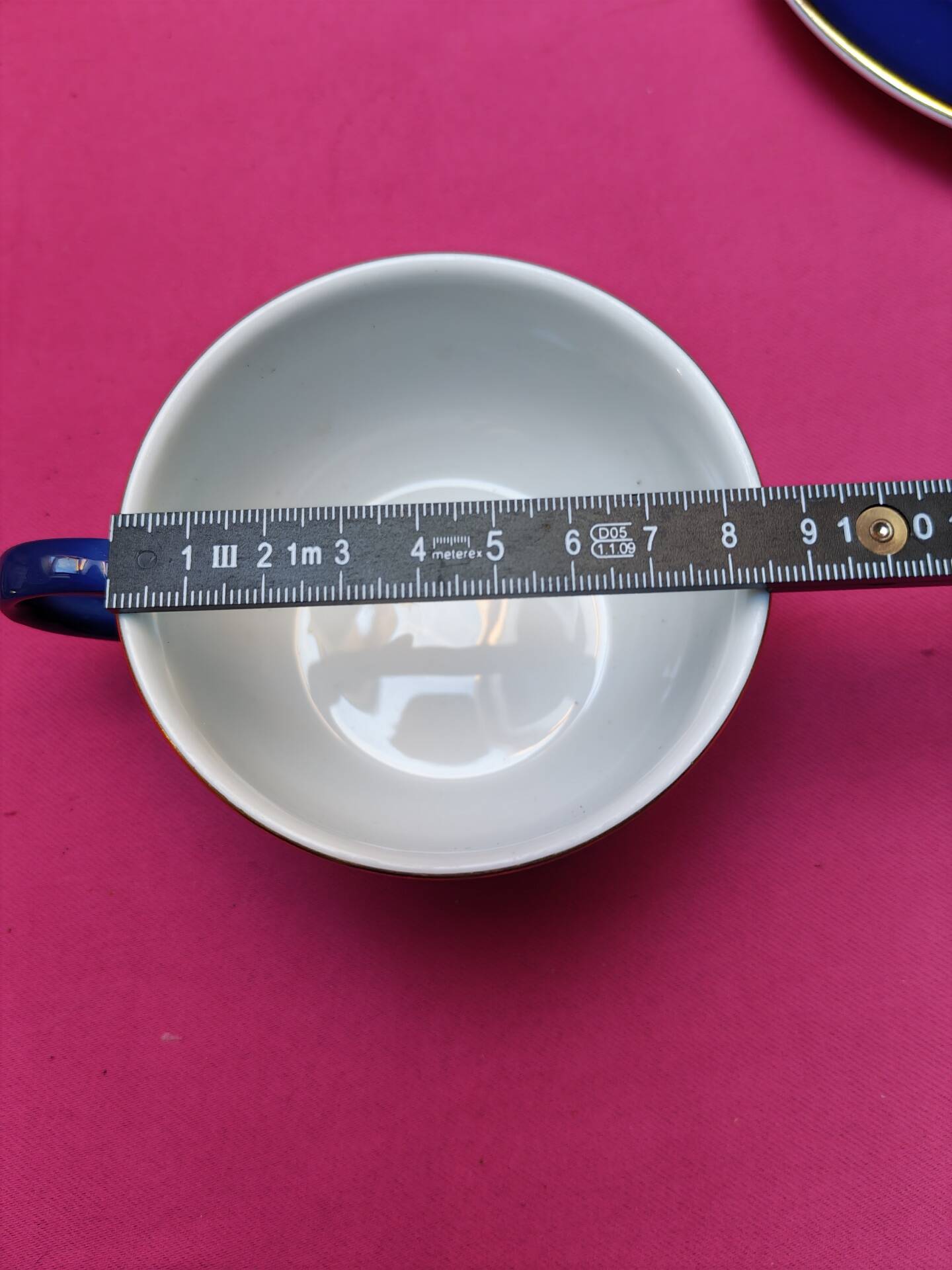 Service of 6 cups and saucers in cobalt blue with gold trim - Mitterteich