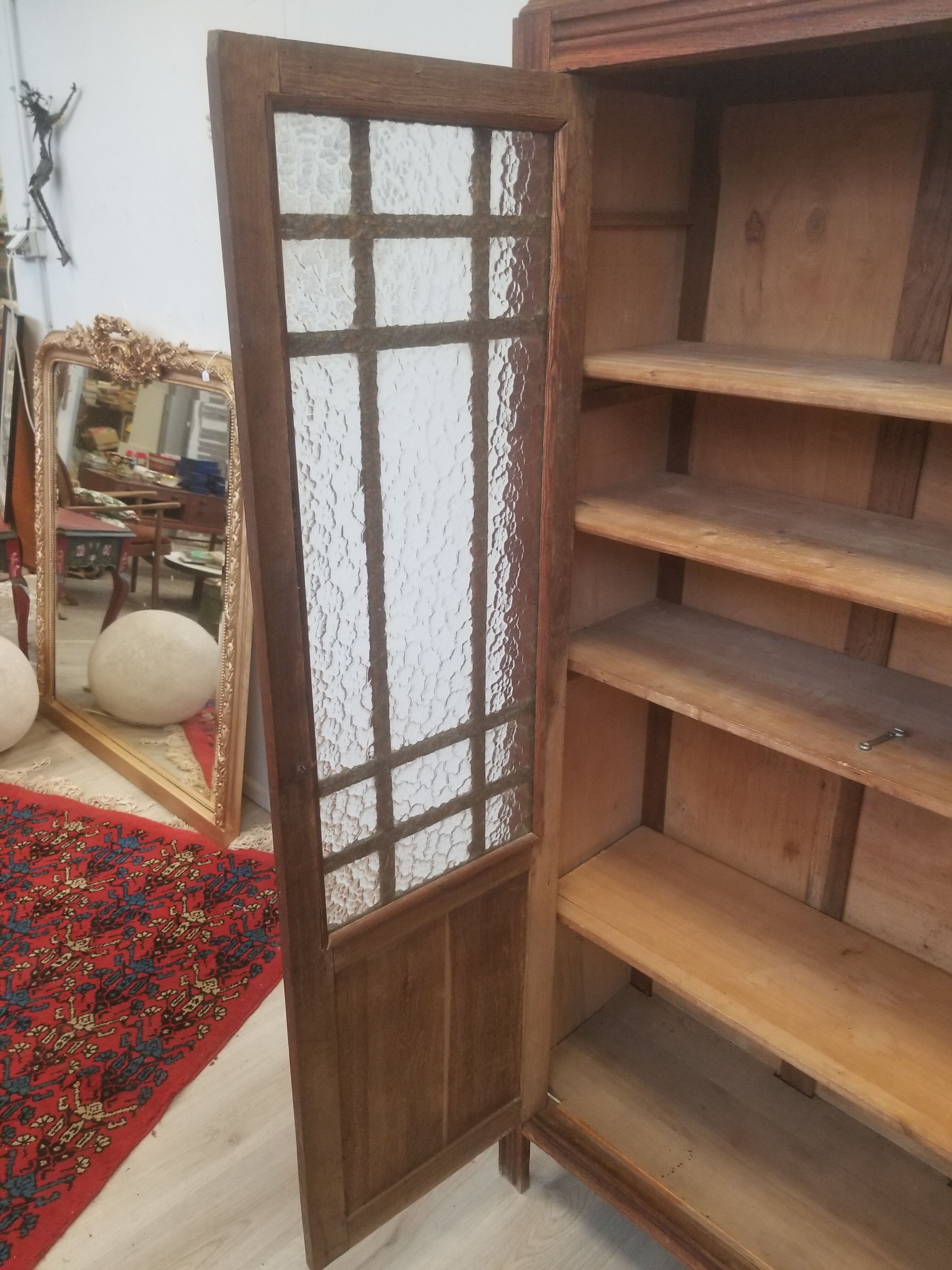 Glass cabinet