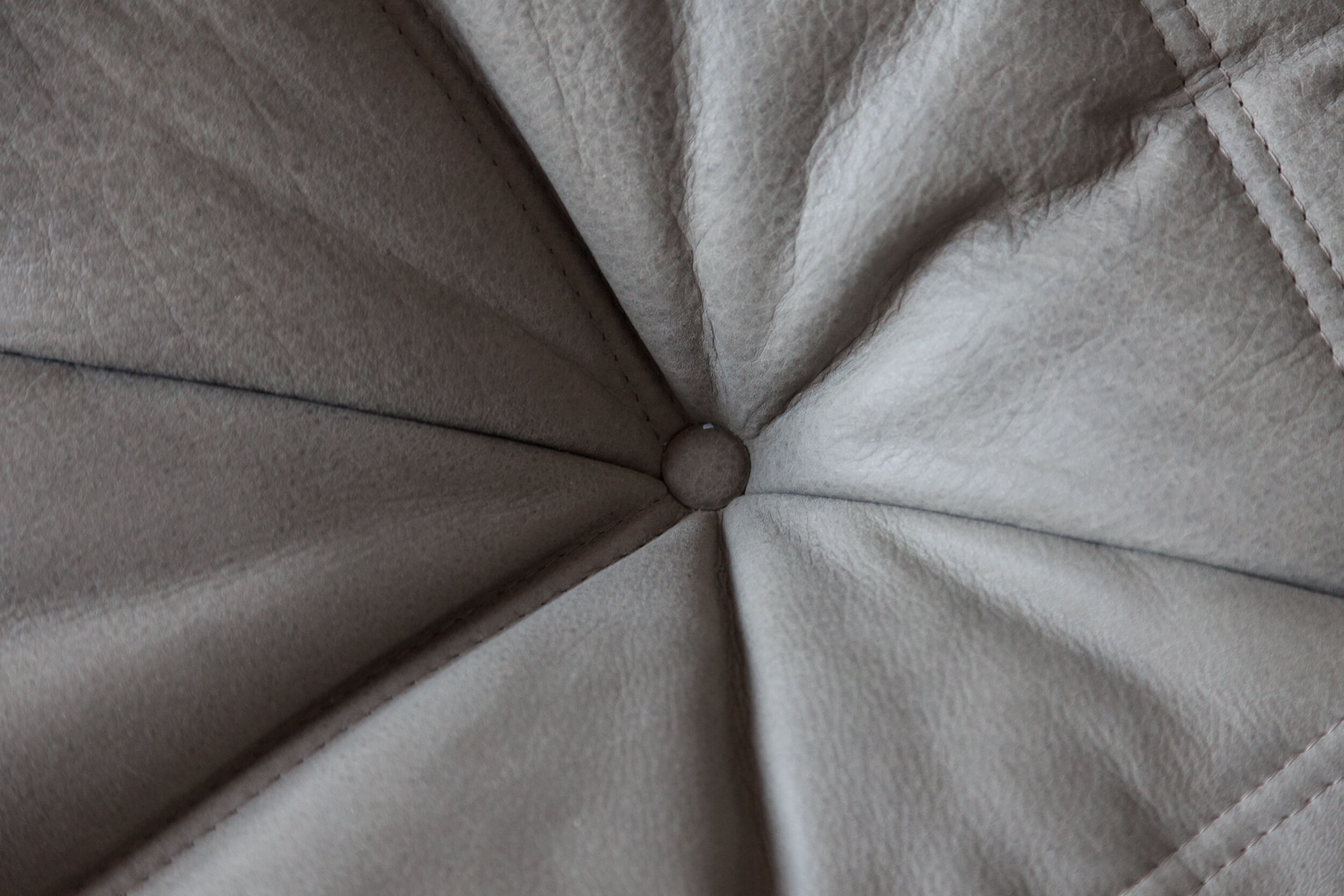 Togo corner chair model designed by Michel Ducaroy 1973