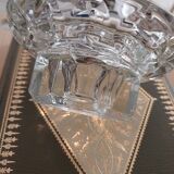 Bougeoir en verre ciselé
