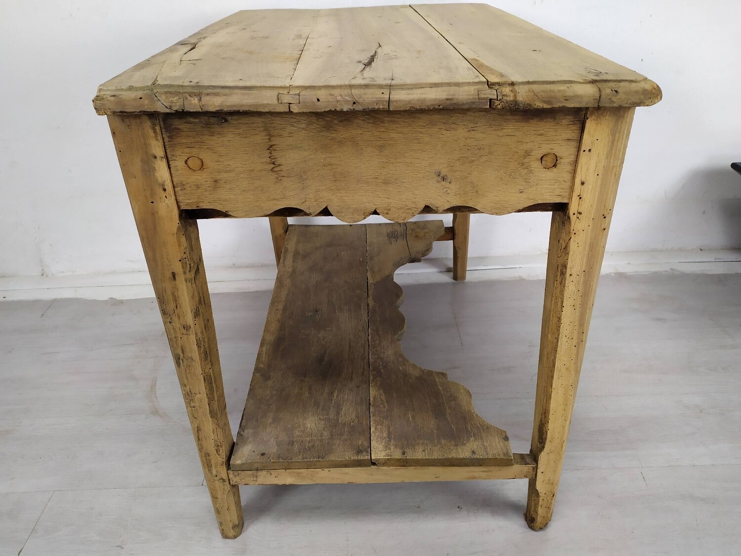 Rustic toilet table