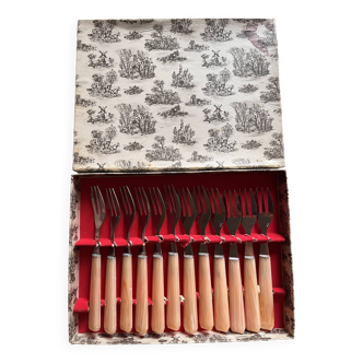 Dessert fork set