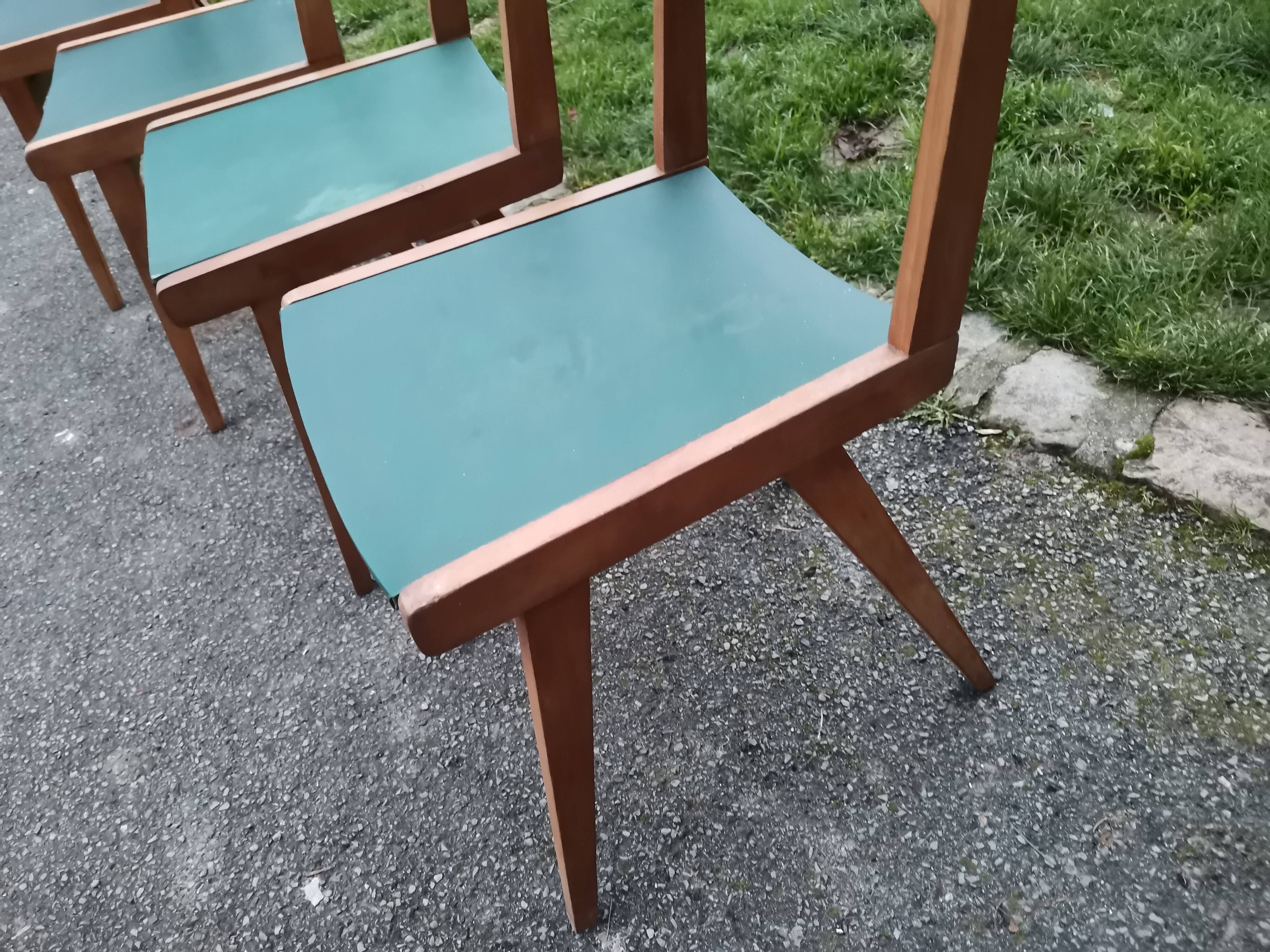 Suite de 4 chaises vintage