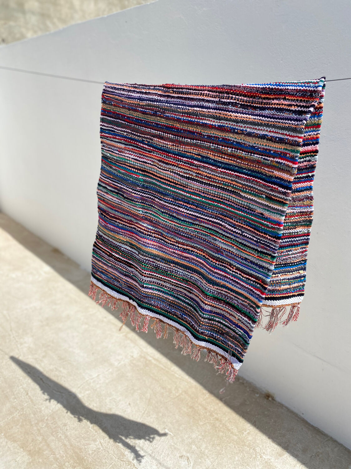 Tapis kilim fines rayures rosé