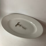 Plat blanc en porcelaine