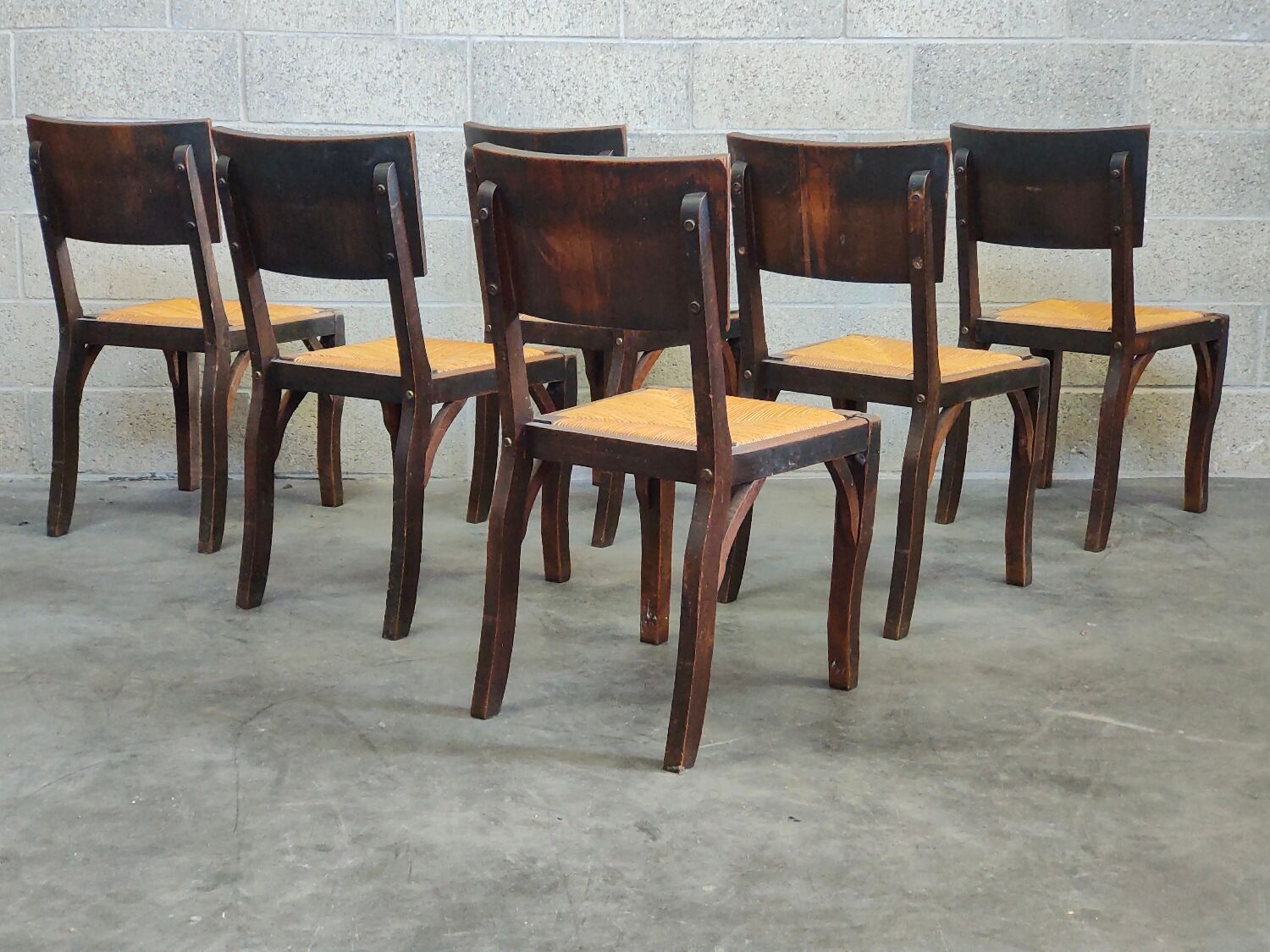 Suite of 6 chairs brutalist style straw and solid oak
