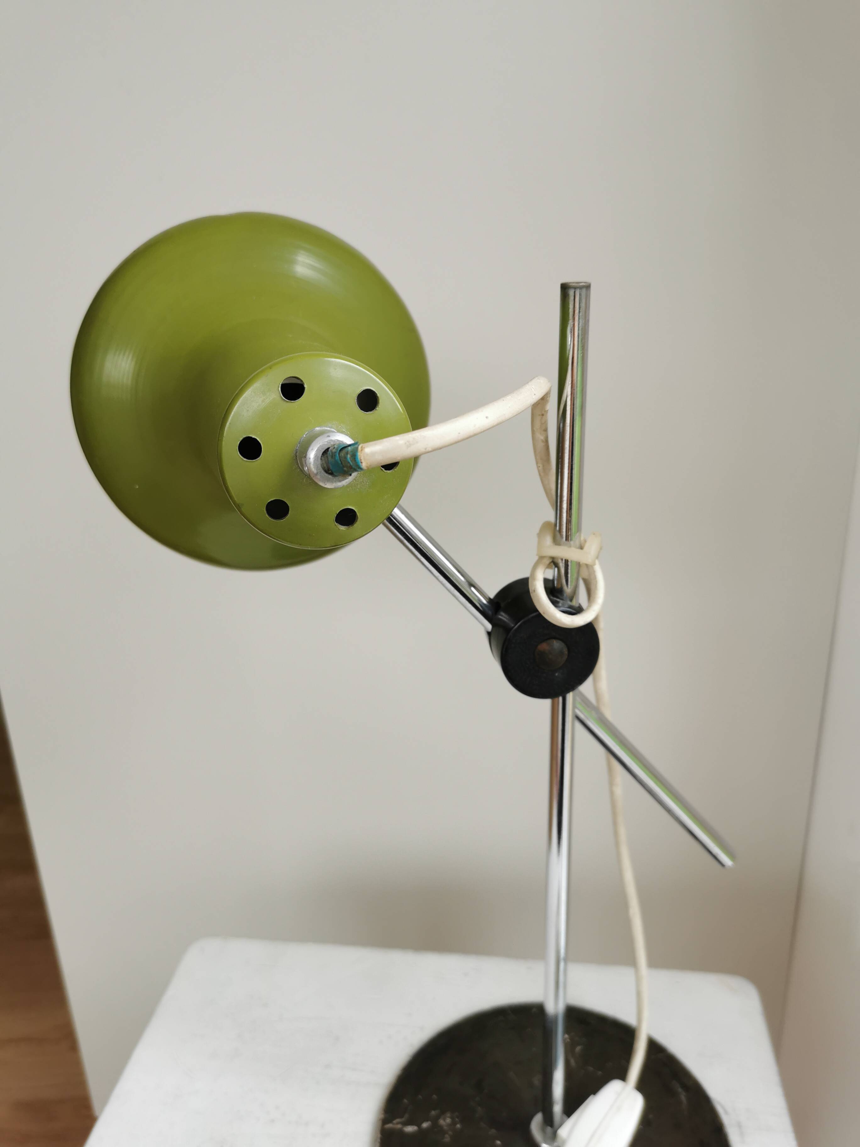 Vintage Olive Green Table Lamp, Adjustable Retro Desk Light