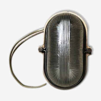 Industrial wall lamp