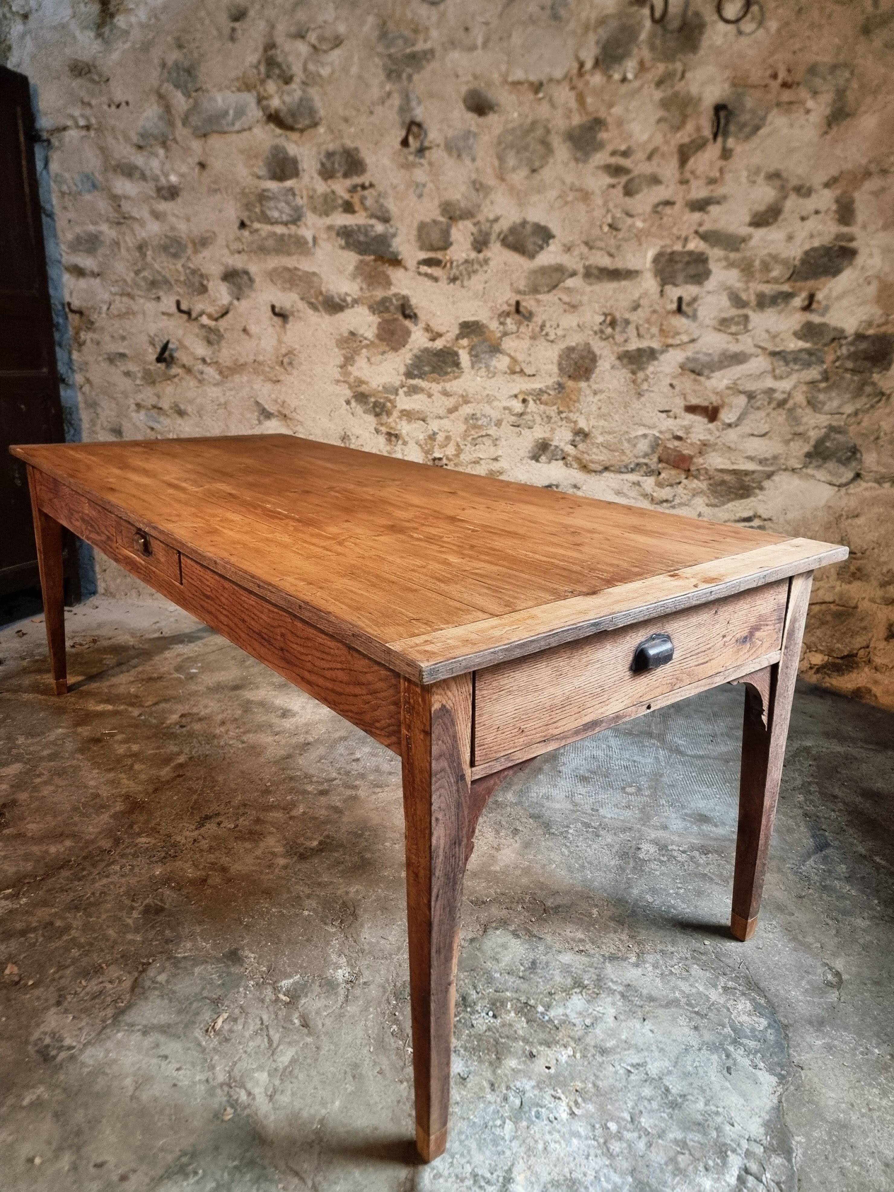 Old French farmhouse table – Rustic workshop table with 3 drawers
