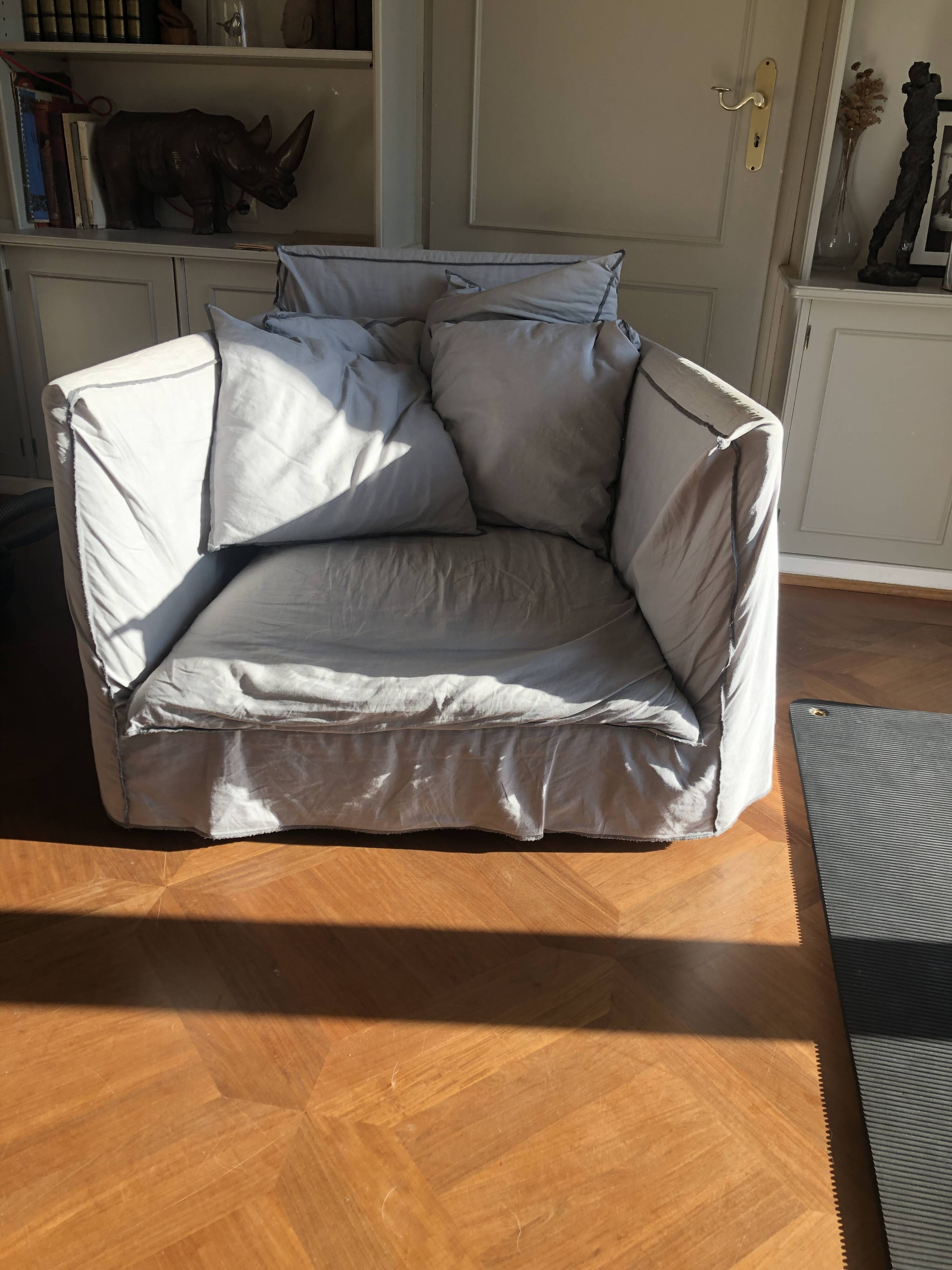 Ghost Armchair 01 Gervasoni glacier blue