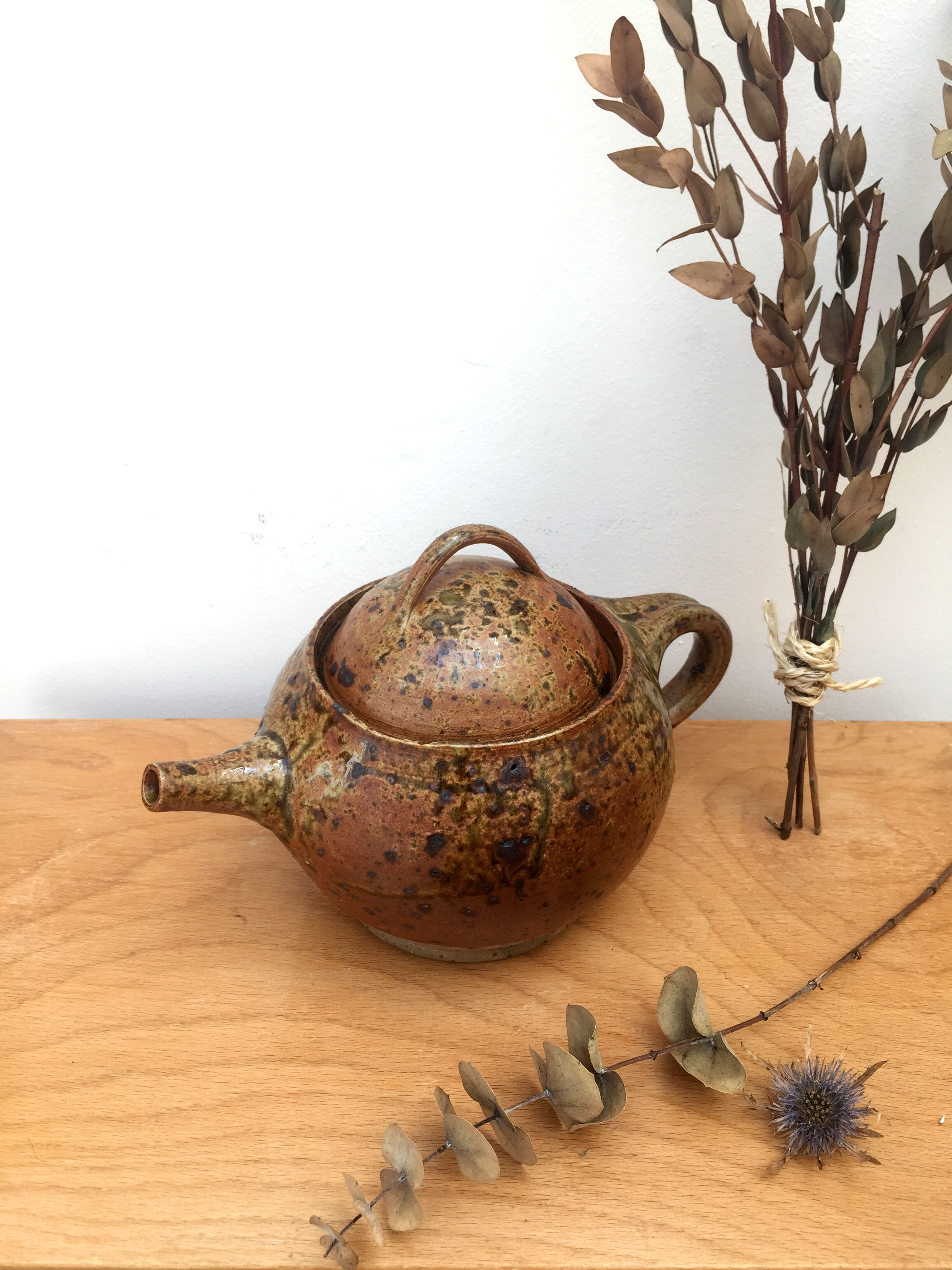 Pyrity sandstone teapot