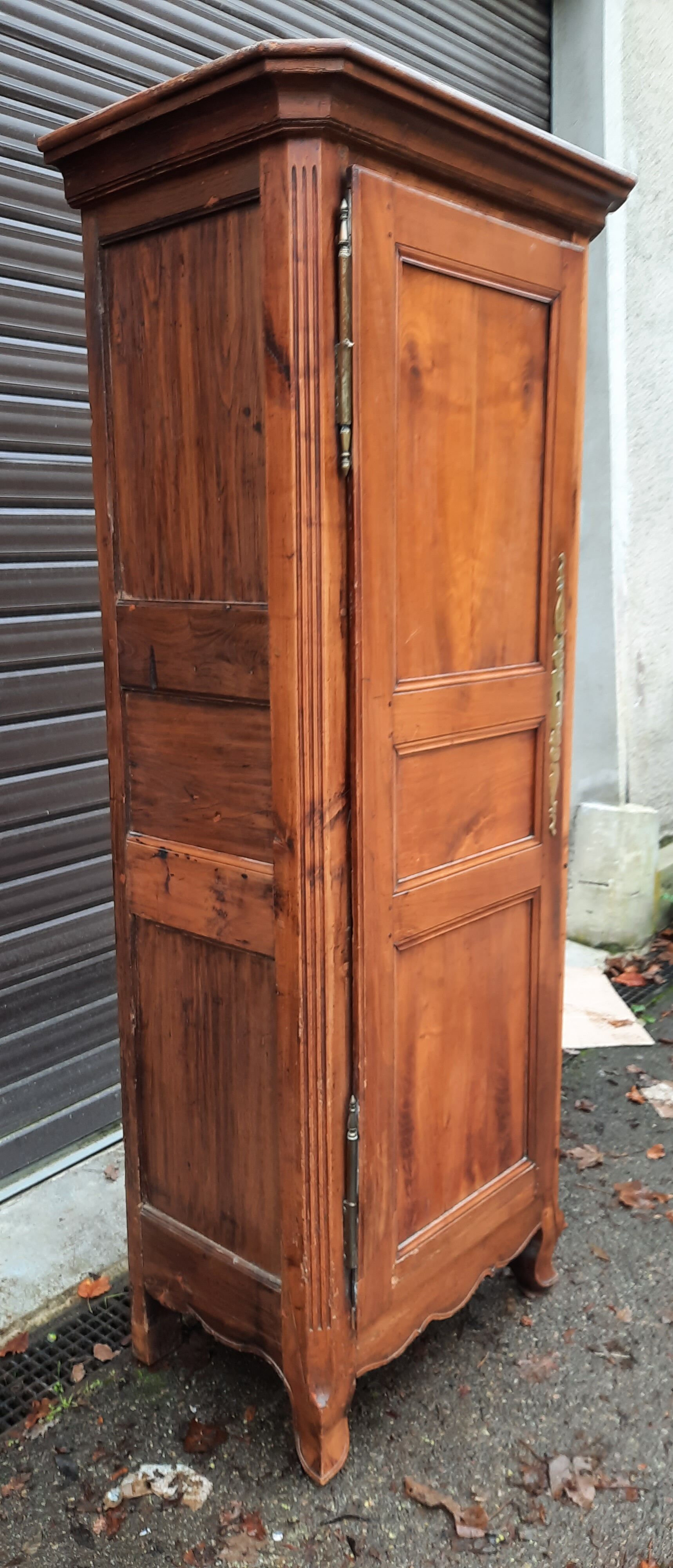 18th century single-door wardrobe