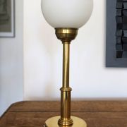 Lampe à poser vintage opaline laiton