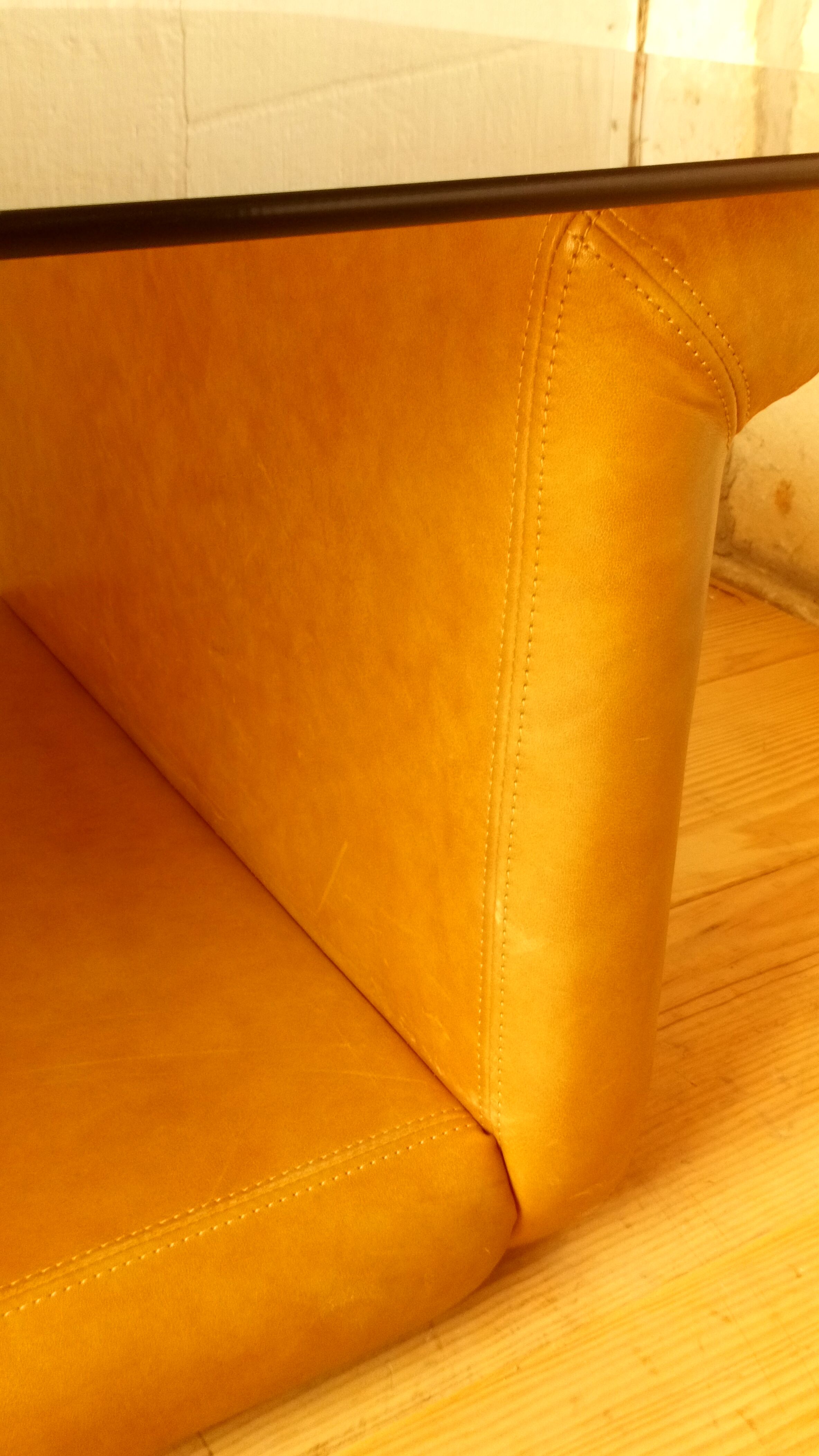 Coffee table in leather Roche Bobois years 70/80