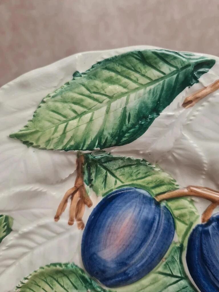 Vintage barbotine plate, plum decoration – relief foliage