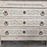 Old chest of drawers
