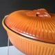 Plat à terrine à faisan / cocotte avec couvercle en majolique en