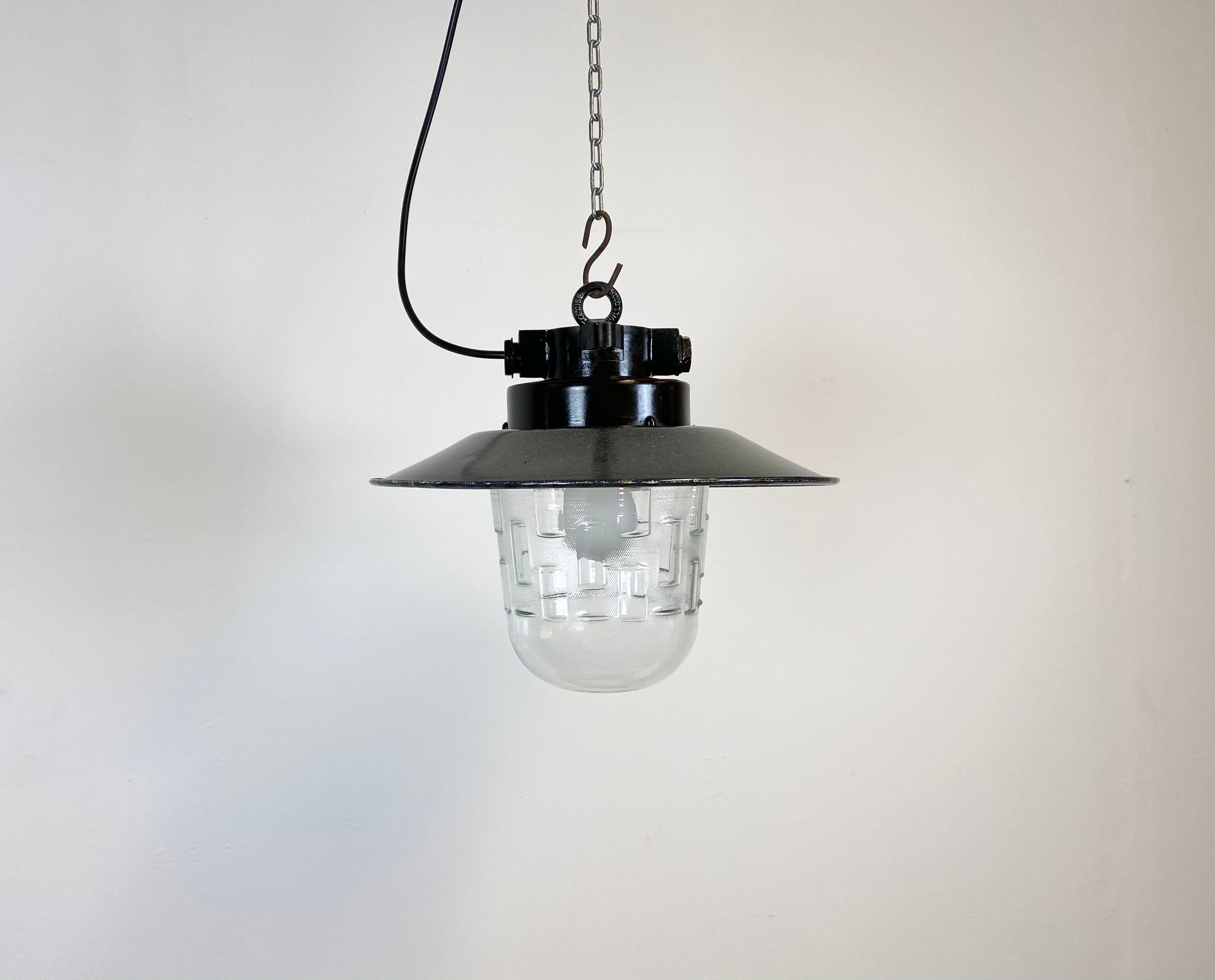 Vintage industrial factory hanging light, 1970s