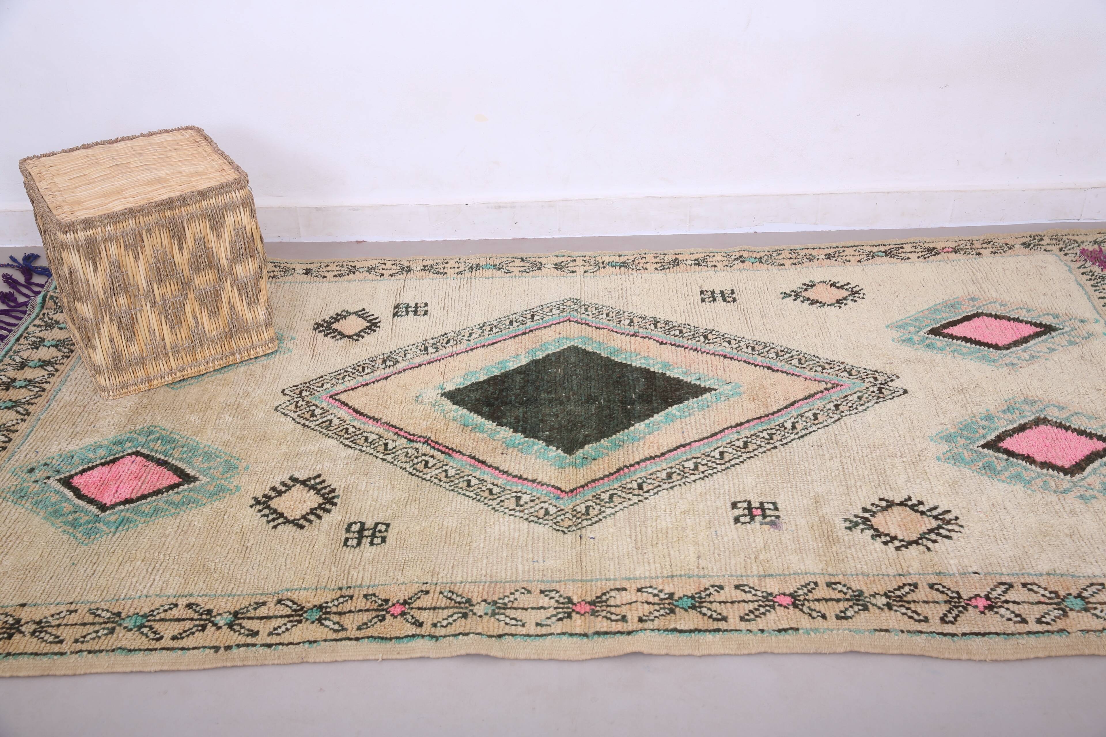 Vintage Moroccan Rug 137 x 266 cm - Berber Rug - Handmade Wool Rug Bohemian