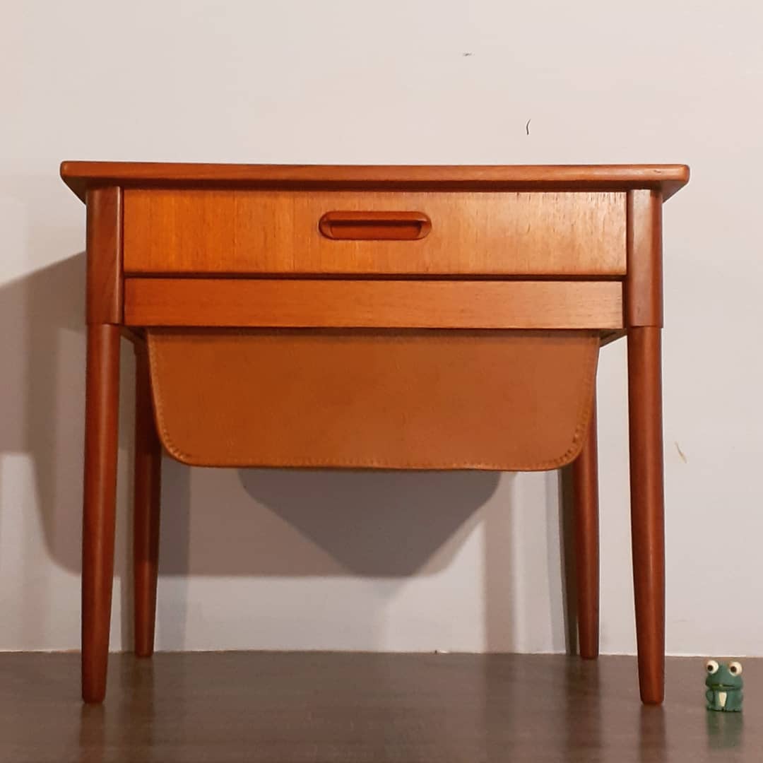 Pair of bedside tables "pelicans" in teak, norwegian 1960s
