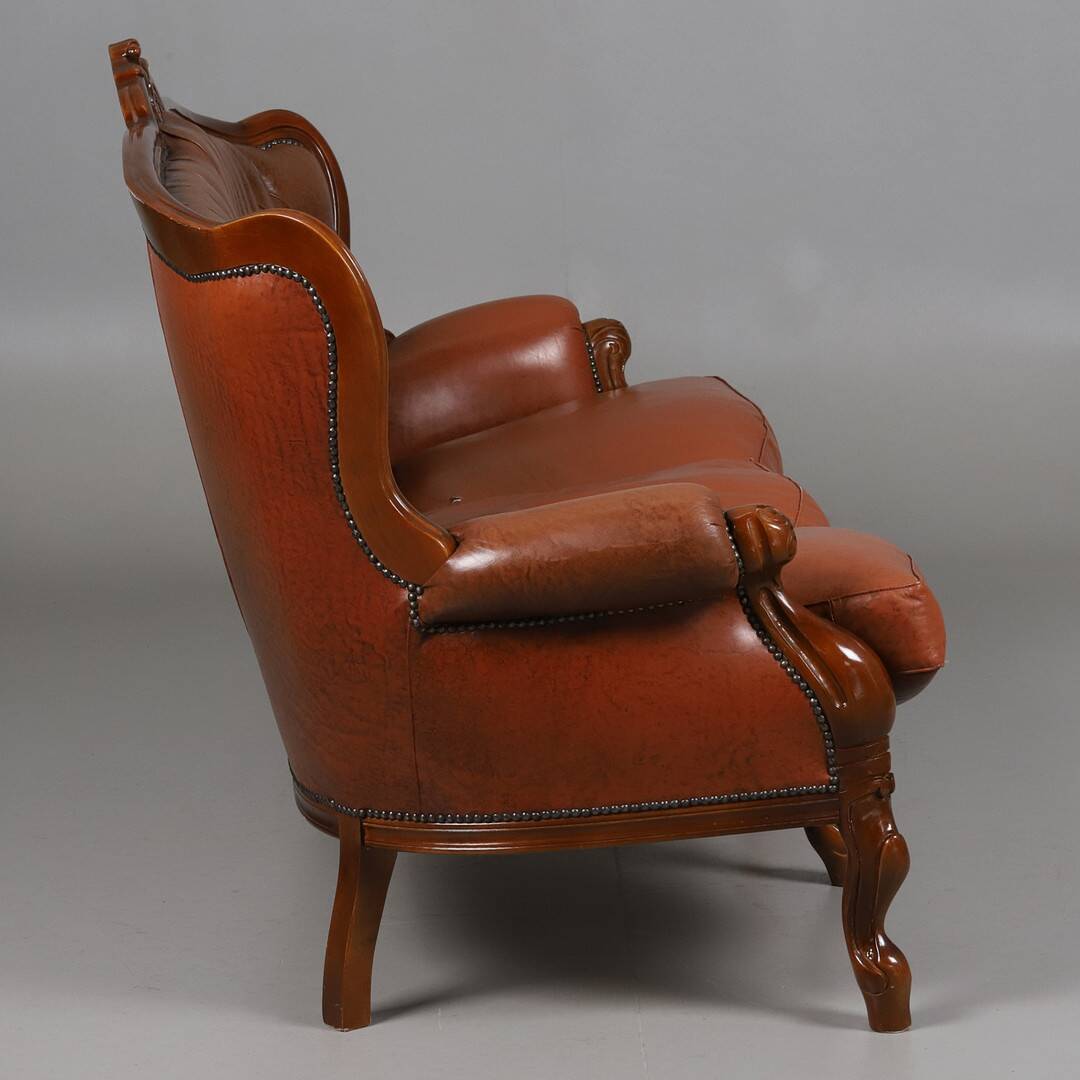 ococo-Style 3-Seater Sofa — Leather & Wood — Classic Curved Salon Silhouett