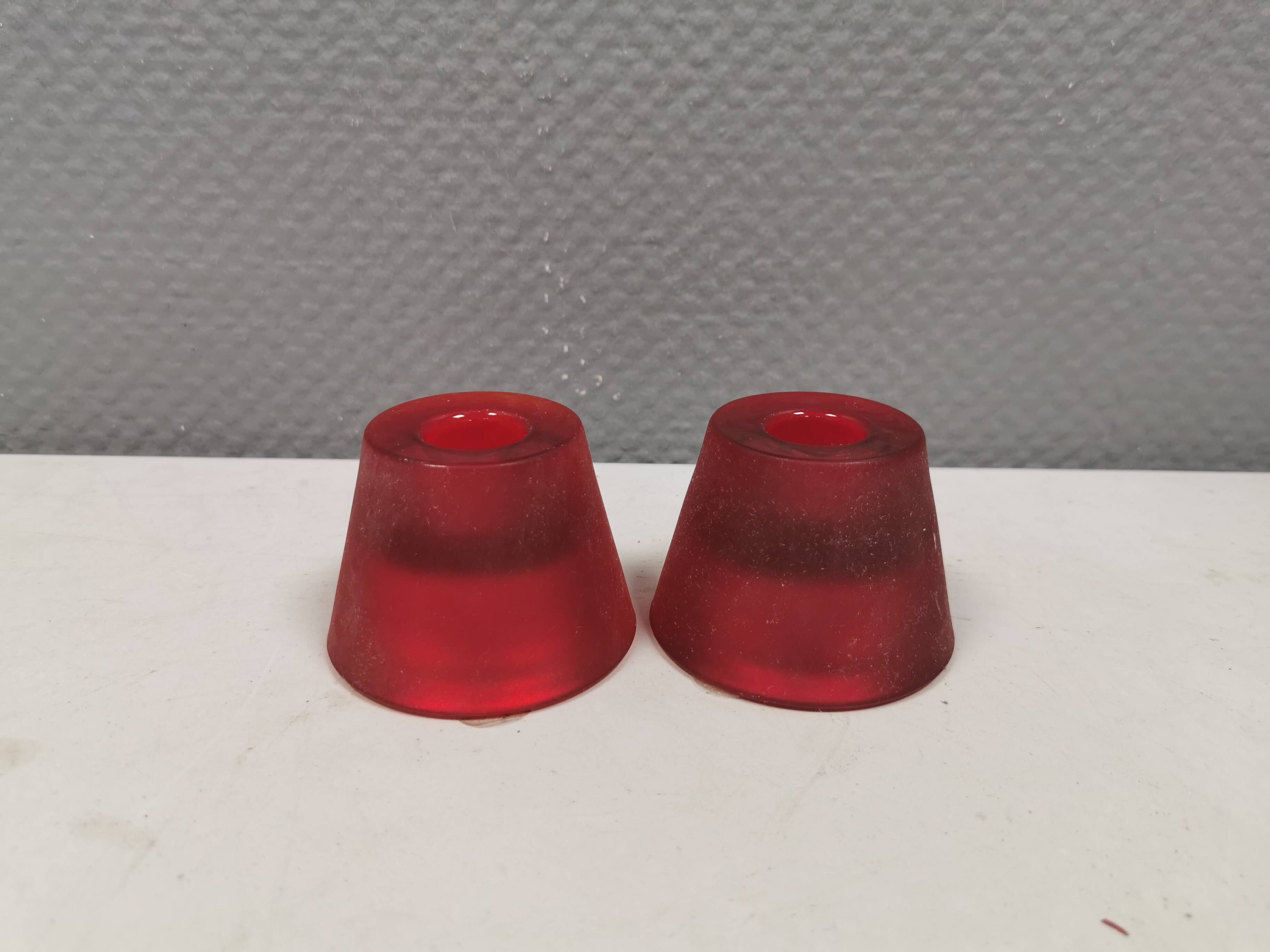 Reversible glass candlesticks with a conical shape for tealights or candles