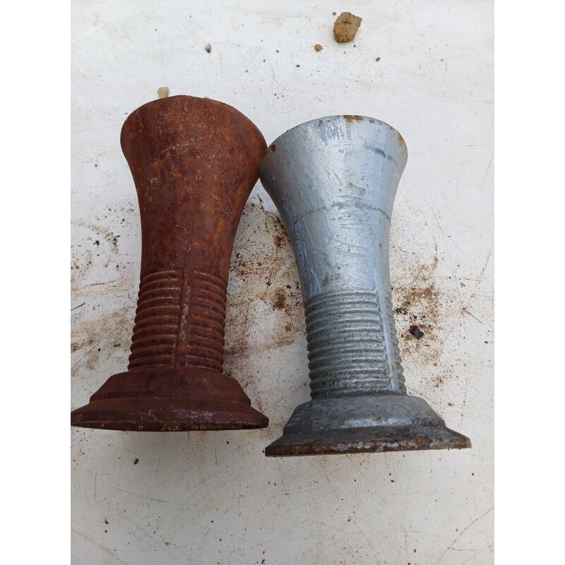 Pair of cast iron vases from 1900 from Charleville-Mézières