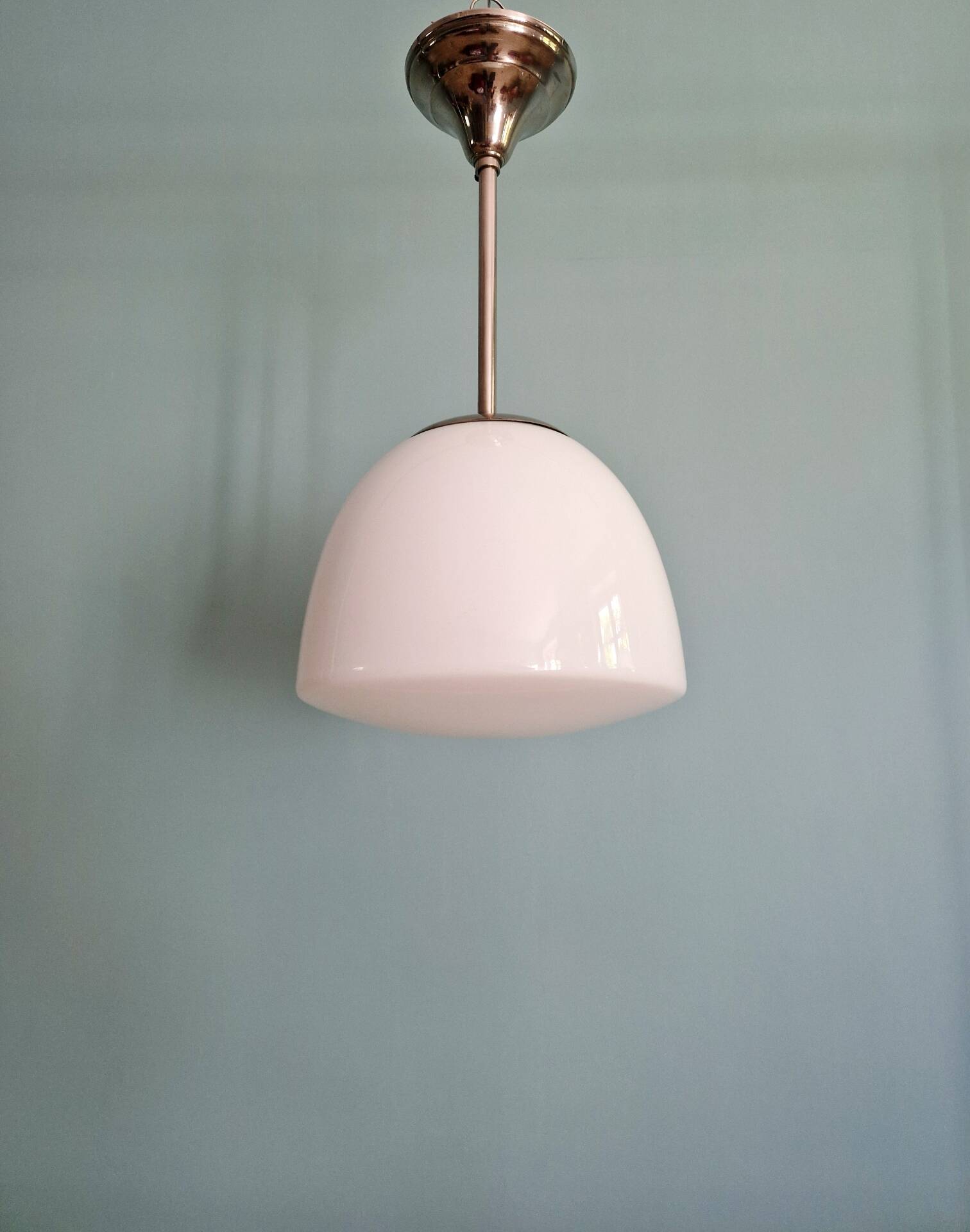 Bauhaus suspension in chrome metal and white opaline, 1930