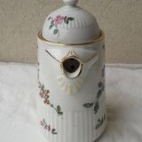Porcelain coffee maker