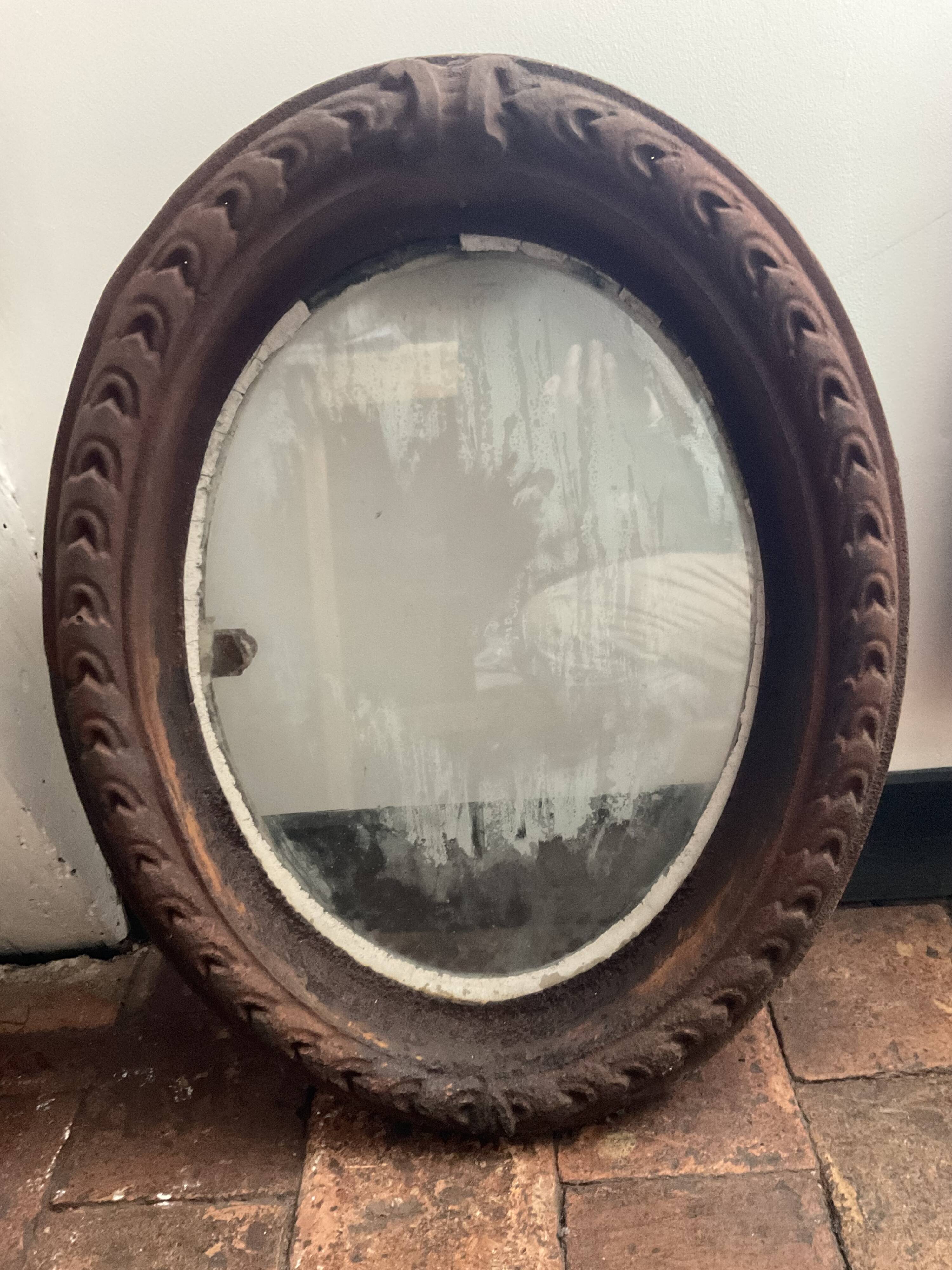 Bull's-eye in cast iron