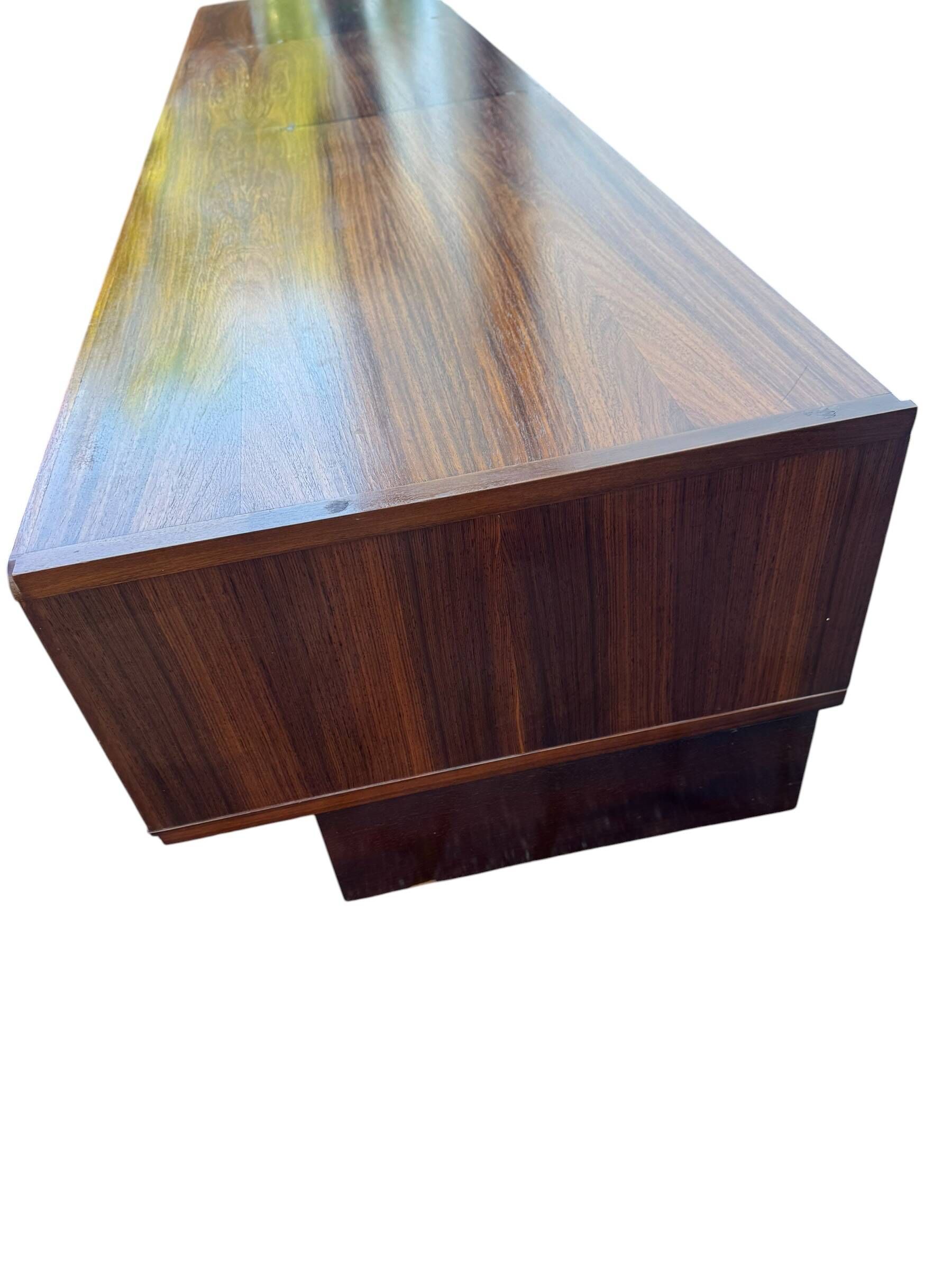 MCM Rosewood Low Board par Fristho