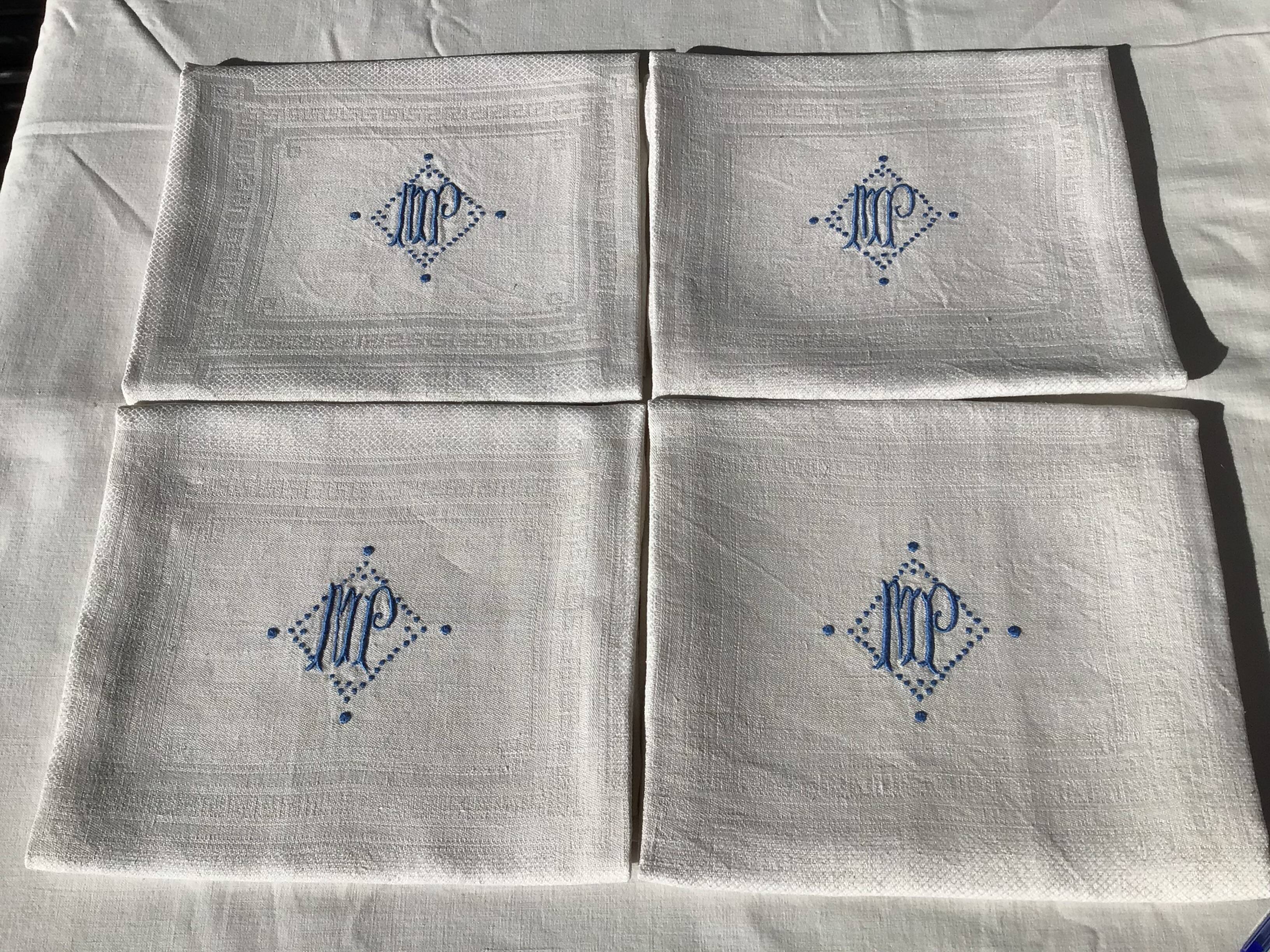 4 new PM damask napkins 78x65cm