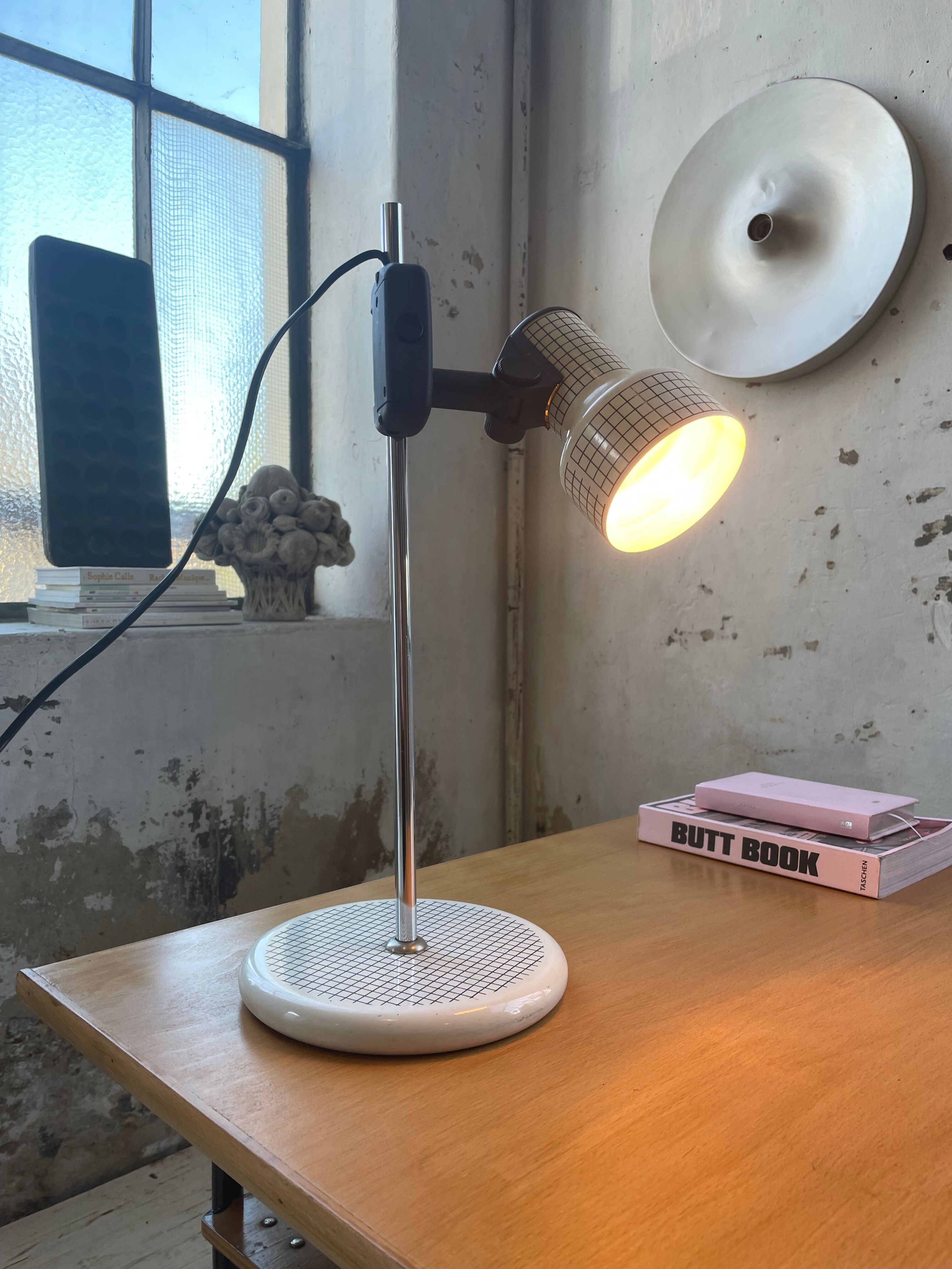 Articulated desk lamp 80s