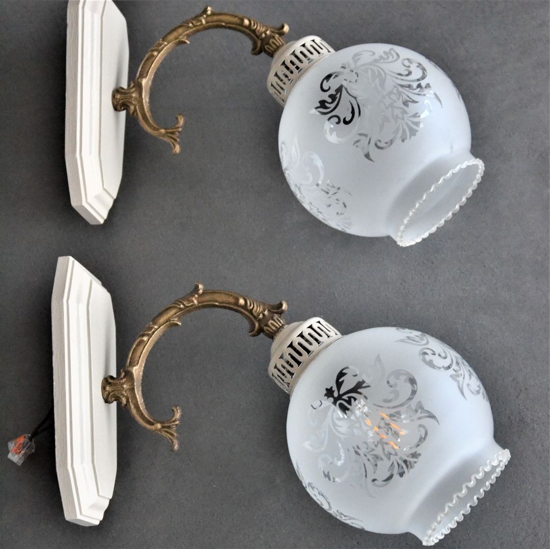 Set of 2 wall sconces