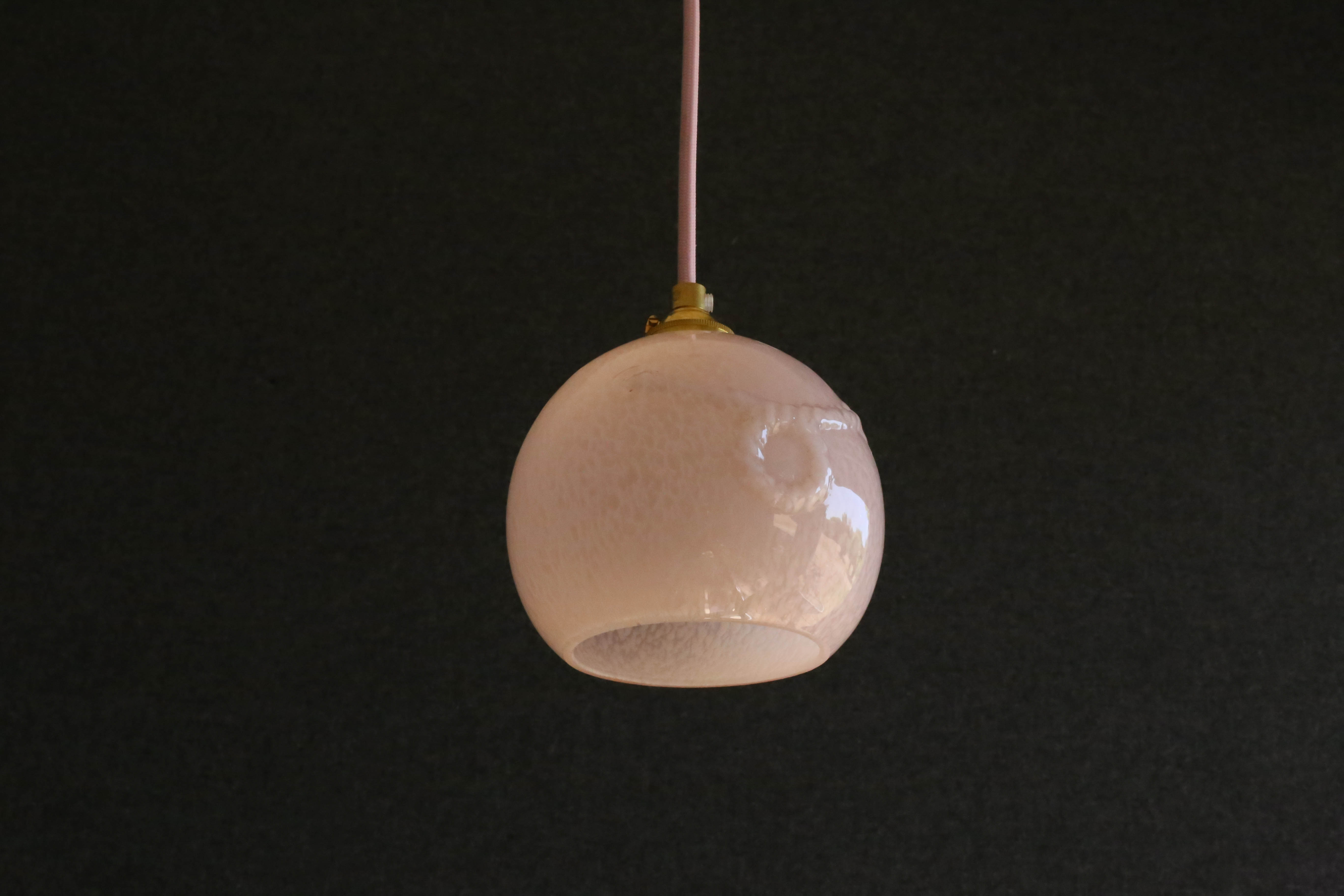 Vintage French pendant lamp in pink glass, comes with new pink cable