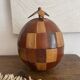 Seau à glaçons vintage  en noix de coco marquetée