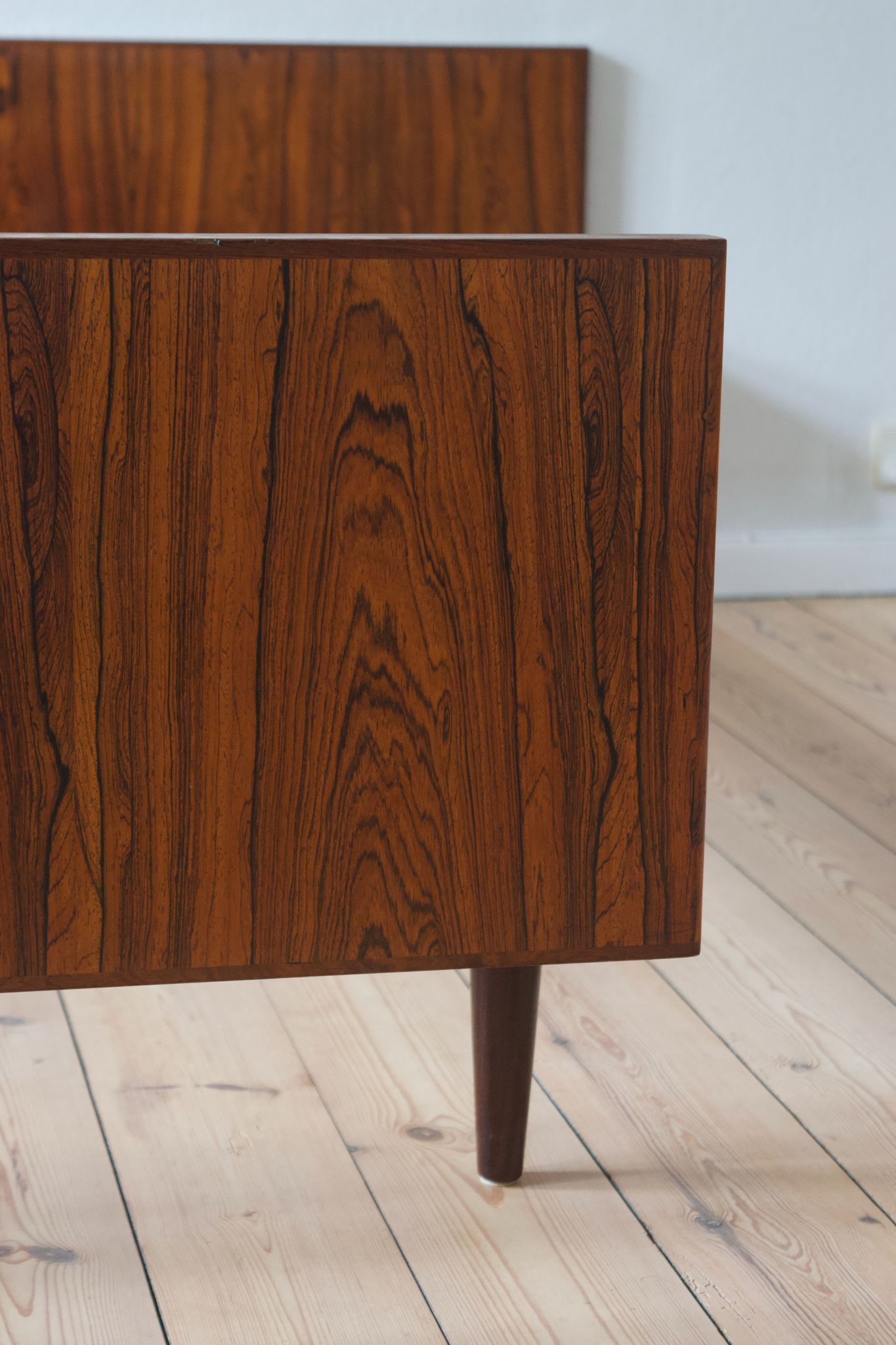 Danish rosewood floating bed from Sannemans Møbelfabrik, 1960s