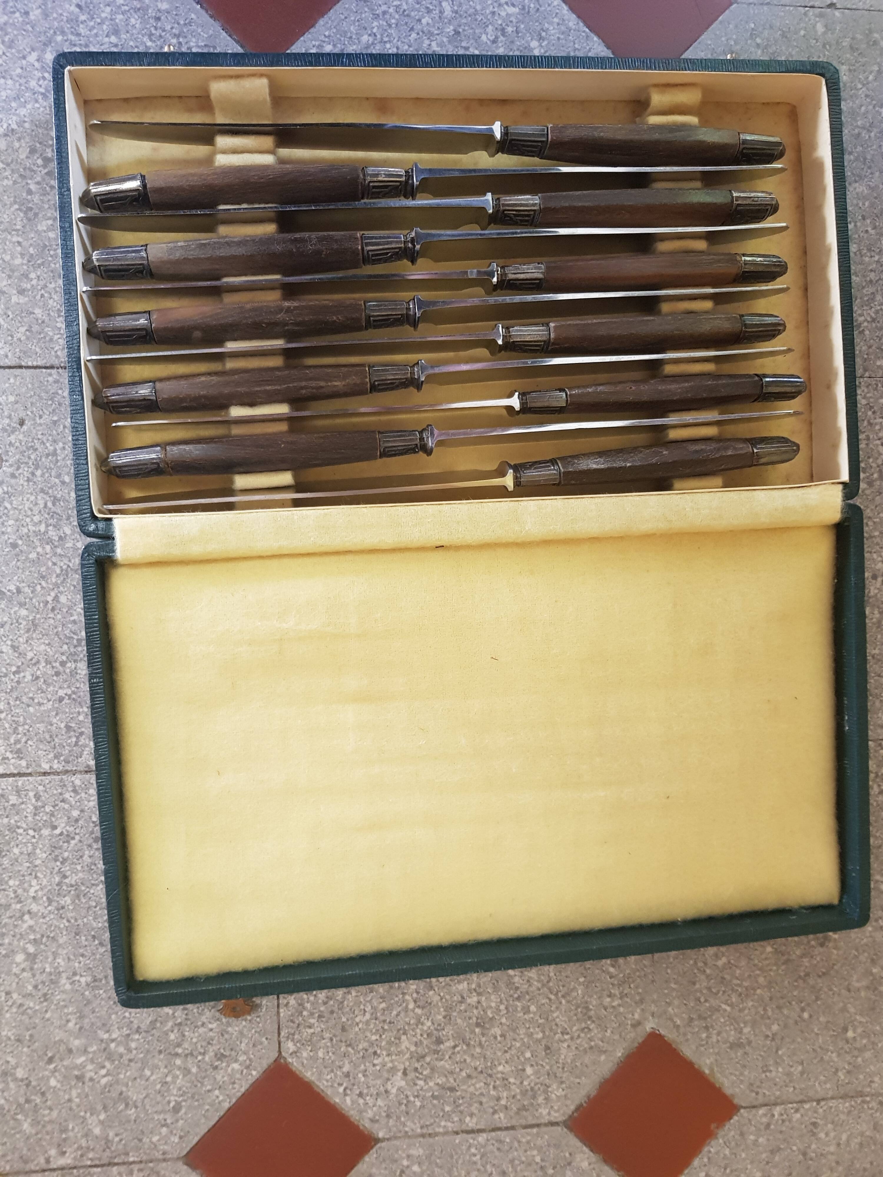 Set of 10 Art Deco knives in a case