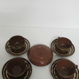 Set 4 cups and 7 under cups mary
