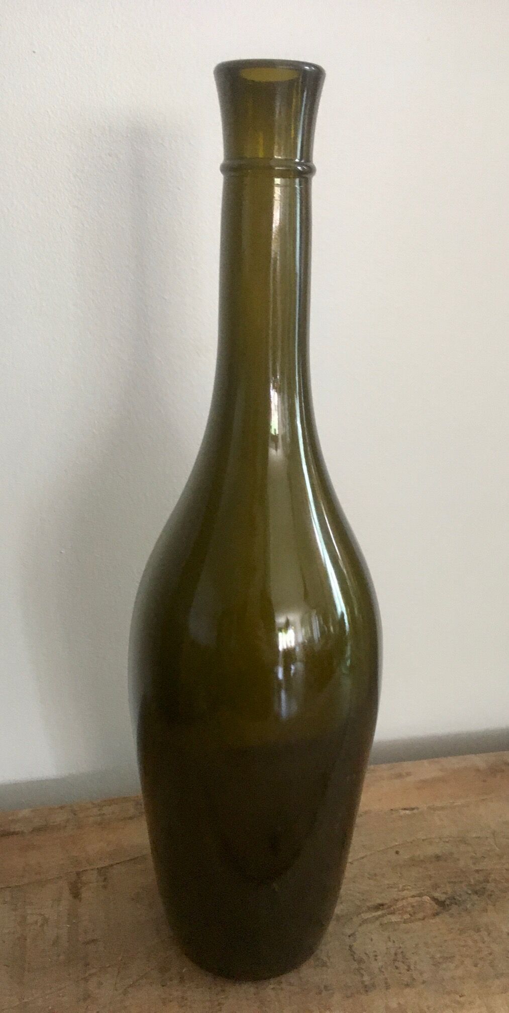 Glass bottle