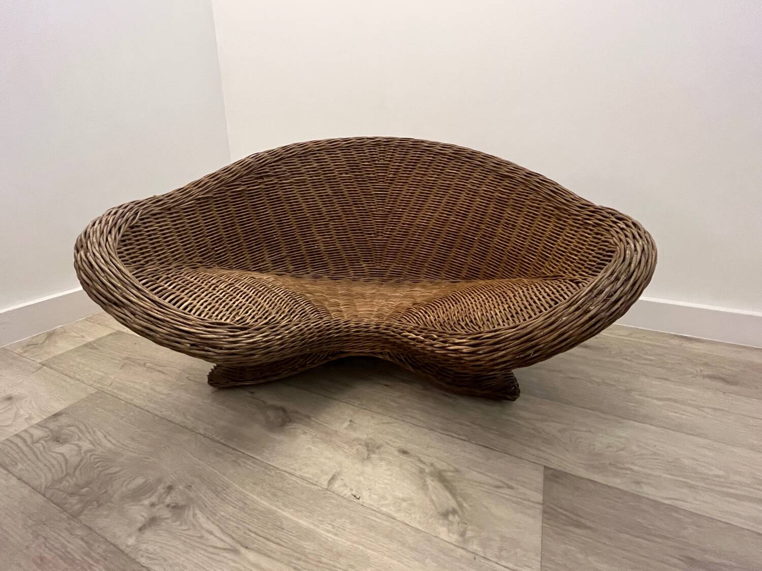 Lotus chair