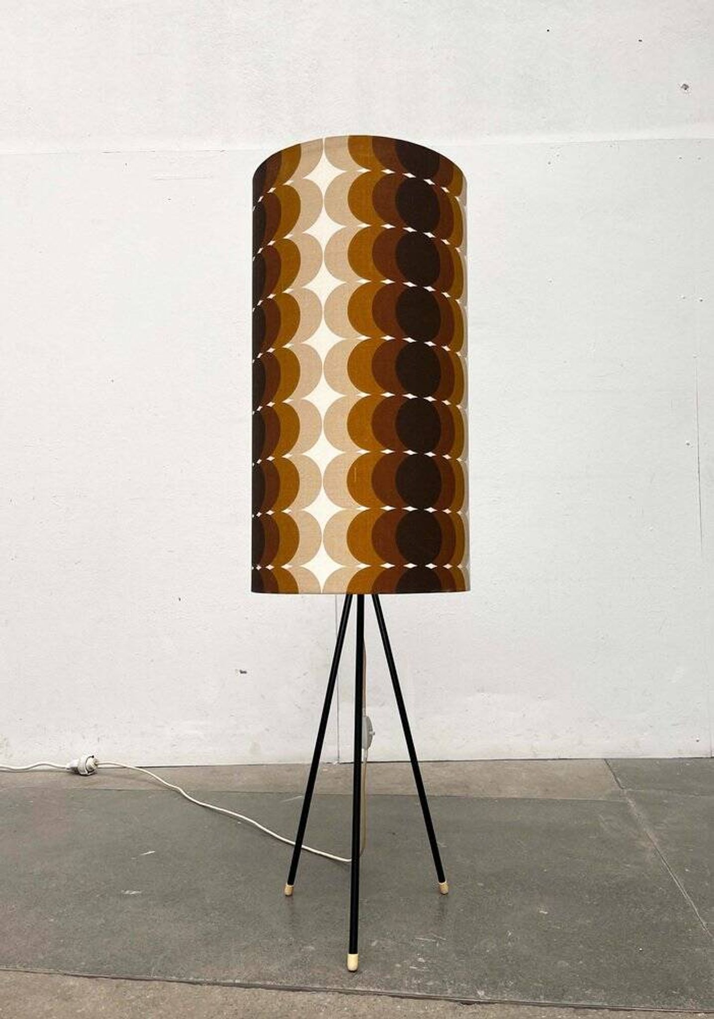 Mid-Century Modern Tripod Floor Lamp, 1960s
