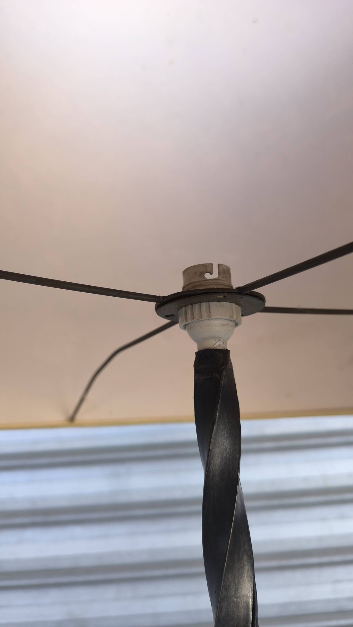 Lampadaire en fer forgé 1950