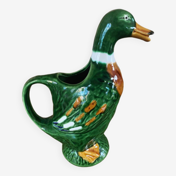 Duck pitcher