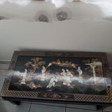 Table chinoise laquée ivoire et nacre pied pliant