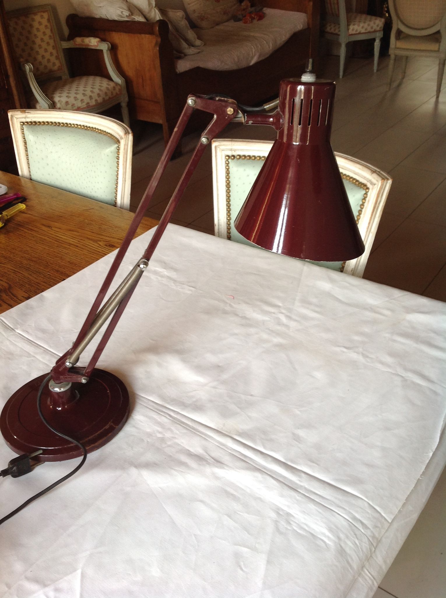 Vintage desk lamp, orientable, burgundy, 70s, brand AIRIMIA